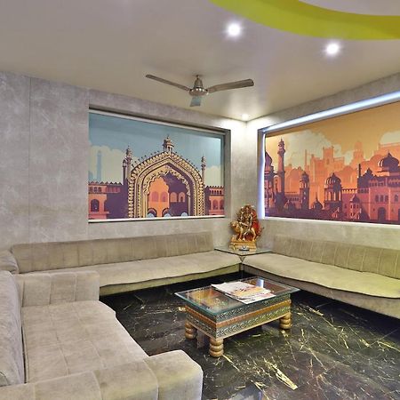 Oyo 23540 Hotel Suryakant Rajkot Extérieur photo