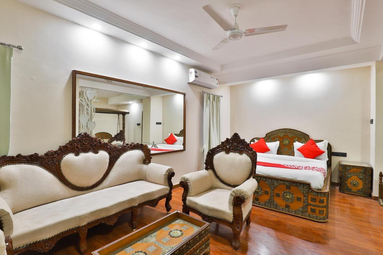 Oyo 23540 Hotel Suryakant Rajkot Extérieur photo